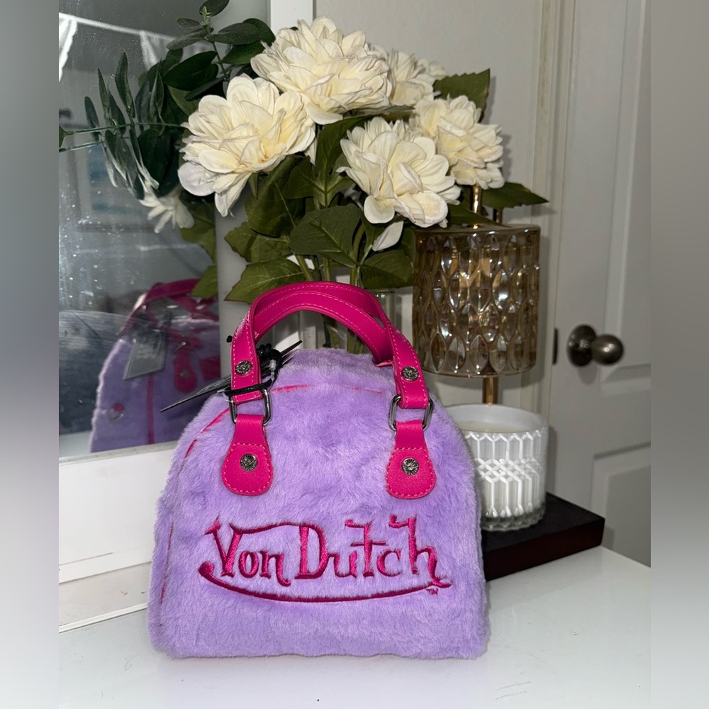 Von Dutch Womens Furry
Mini Bowling Bag Purple Pink Purse NWT